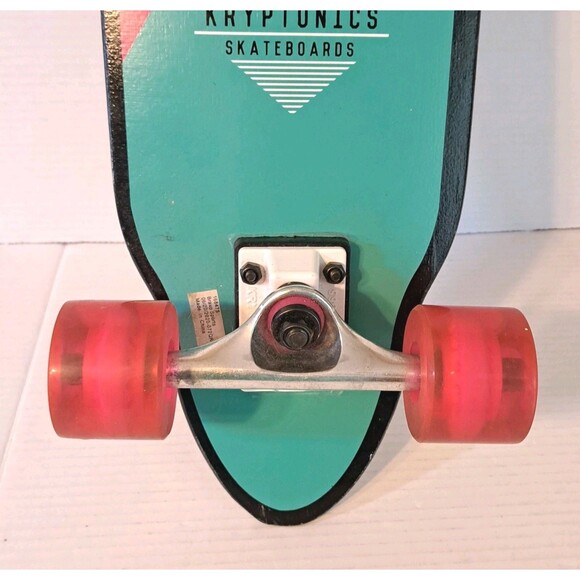 Kryptonics Skateboard Wood Red & Green Translucent Wheels Hawaiian Themed 26" - Picture 3 of 9